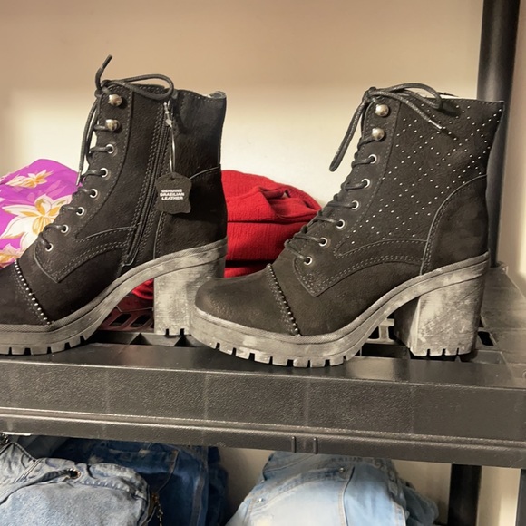 Brazilian leather boots - Picture 3 of 5